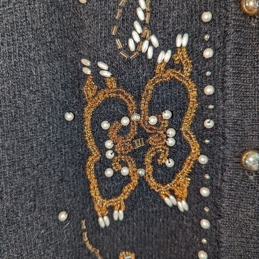 𝅺VINTAGE Black Embroidery & Pearls Lambswool & Angora Knit Cardigan Size Medium - Picture 6 of 13